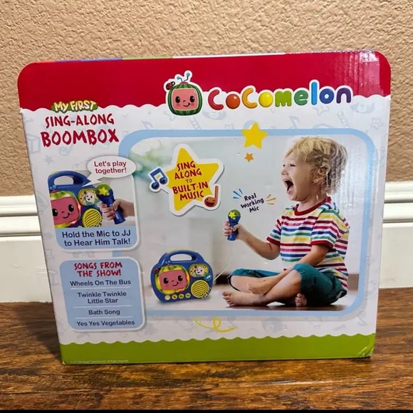 NWT Cocomelon Singalong BoomBox with Microphone - Picture 2 of 4